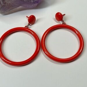 Cherry red plastic 80s dangle circle hoop pierced earrings